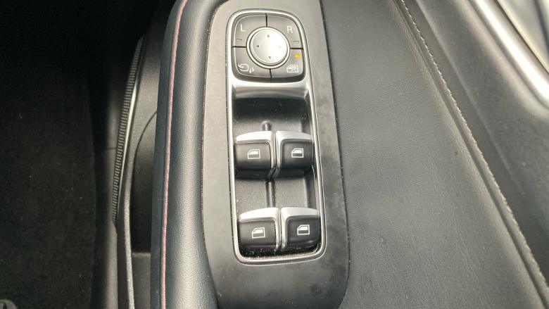 MG HS 1.5 T-GDI PHEV SE 5dr Auto Hatchback